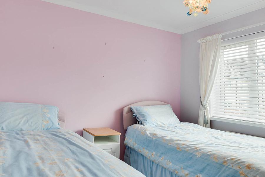 2 Castlebrook Way