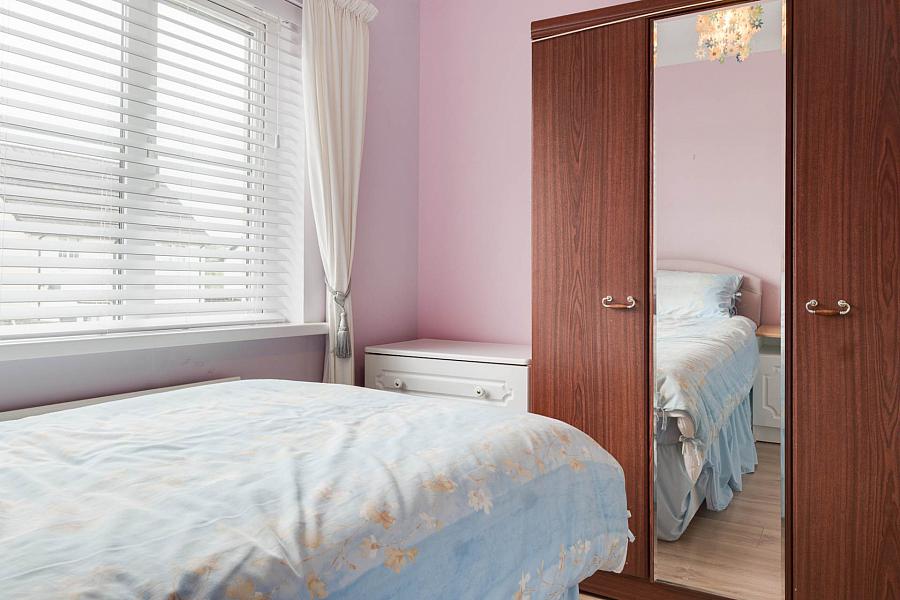 2 Castlebrook Way