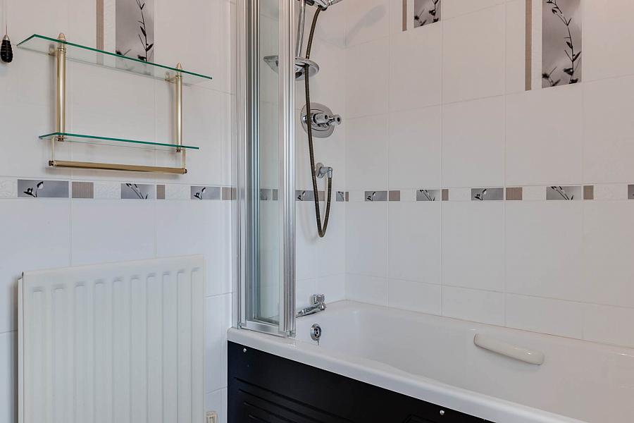 2 Castlebrook Way