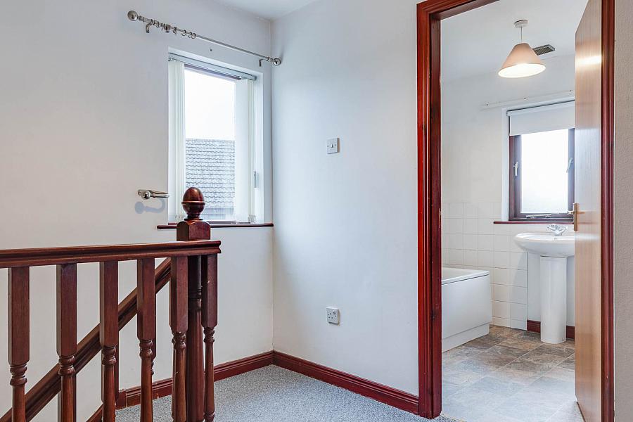 25 Rhanbuoy Close
