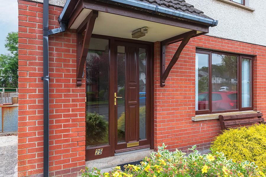 25 Rhanbuoy Close