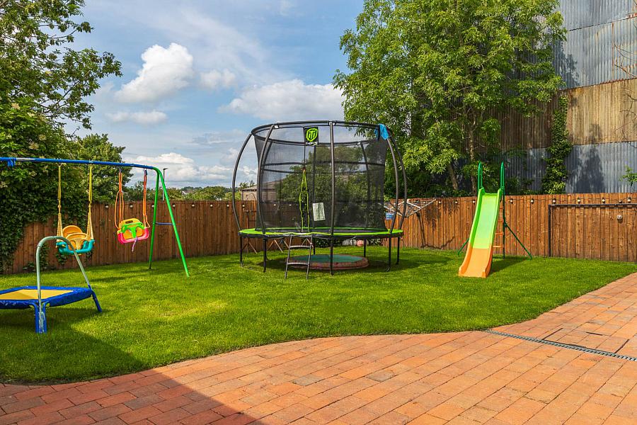 15 Springhill Meadows