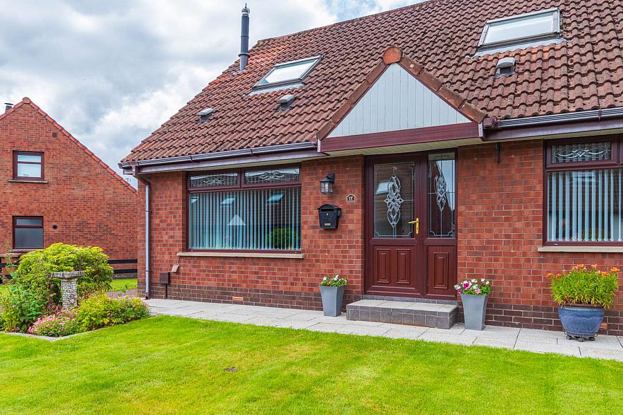 17 Meadow Drive