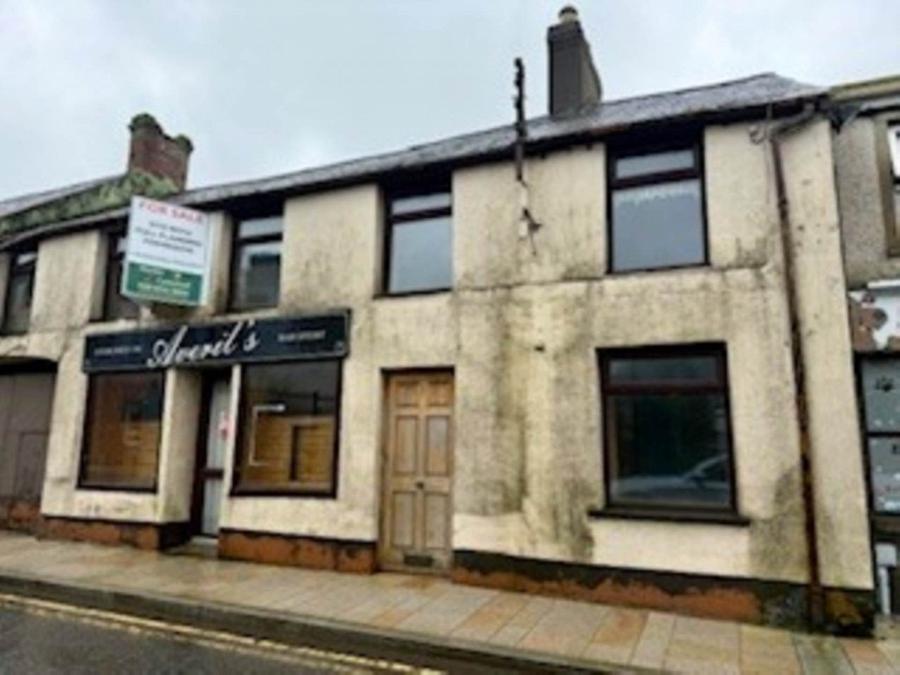 7 Main Street, Ballyclare, BT39 9AB