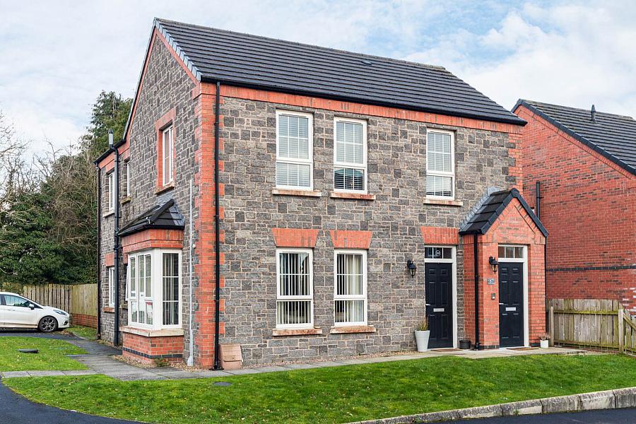 87 Fairview Farm Road, Ballyclare, BT39 9LB