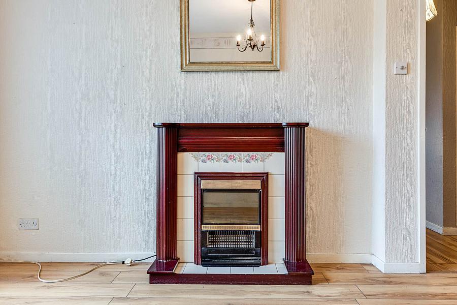 Apt.   Collinvale House