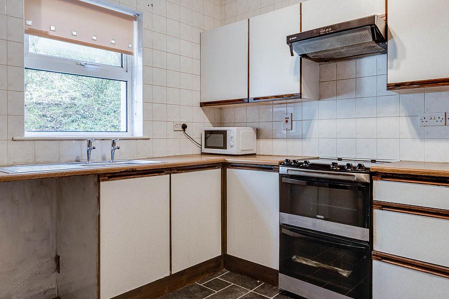 Apt.   Collinvale House