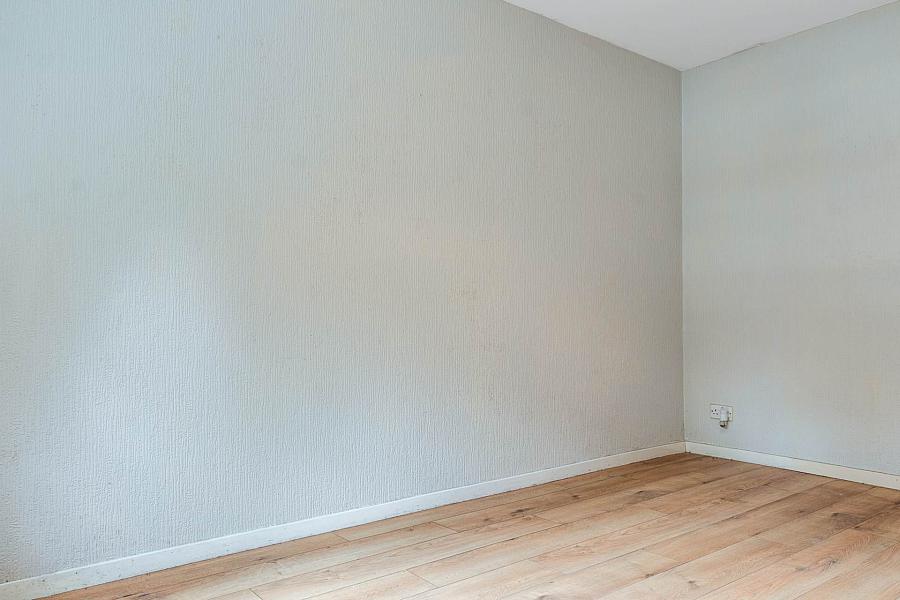 Apt.   Collinvale House