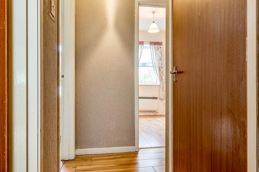 Apt.   Collinvale House