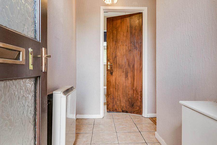 Apt.   Collinvale House