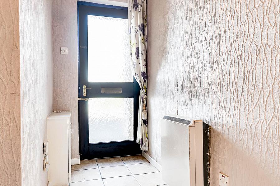 Apt.   Collinvale House