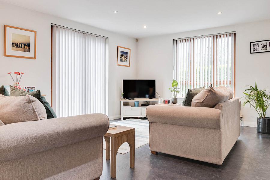 19a Mullaghmore Park