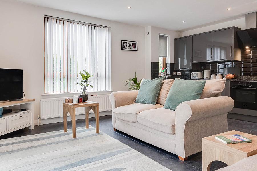 19a Mullaghmore Park