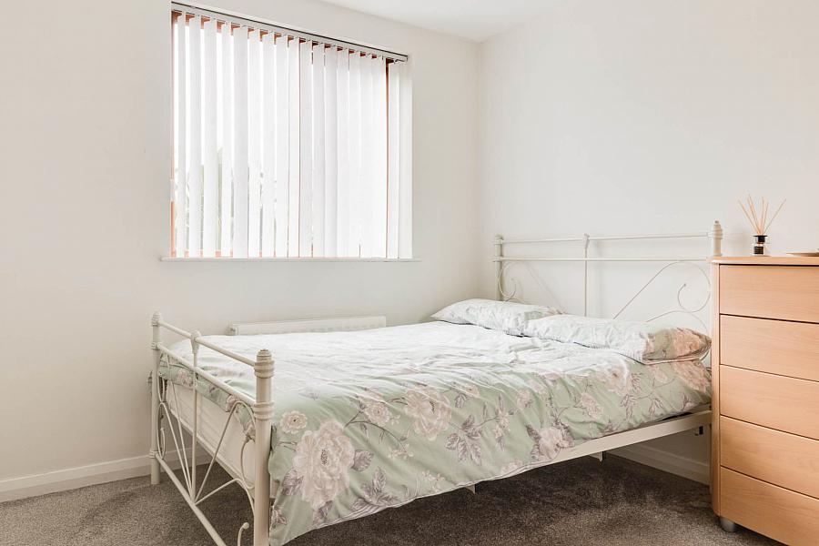 19a Mullaghmore Park