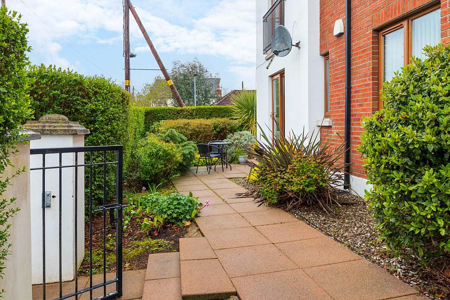 19a Mullaghmore Park