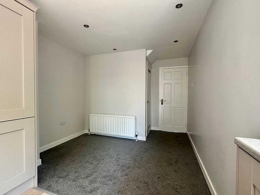 3 Castletown Park