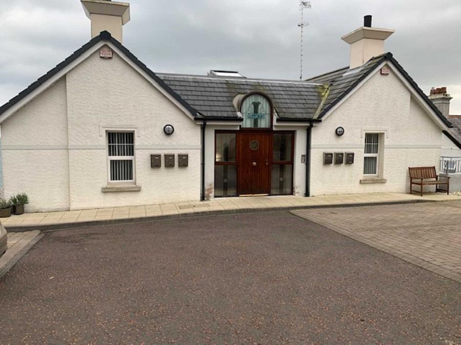 Apt 4 Glencairn Glenarm Road