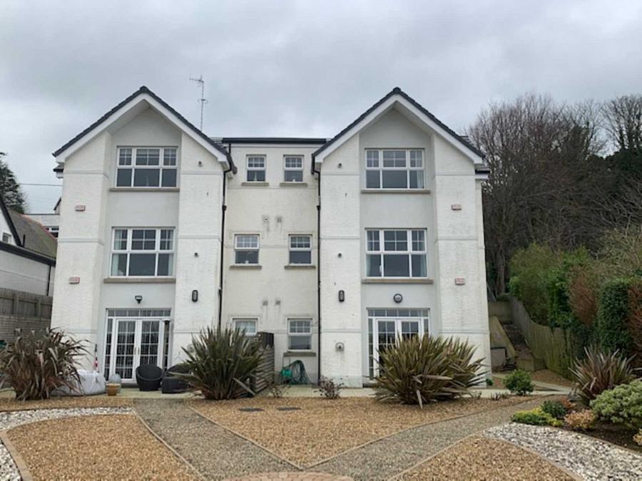 Apt 4 Glencairn Glenarm Road