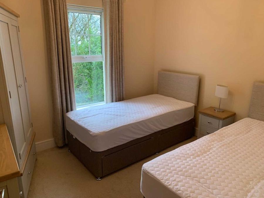 Apt 4 Glencairn Glenarm Road