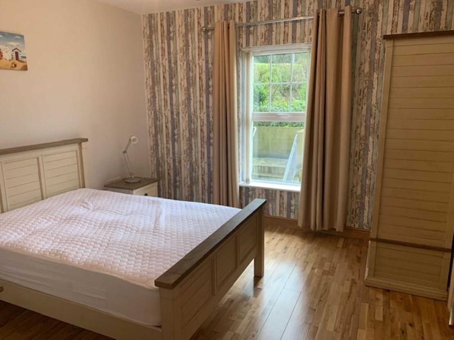 Apt 4 Glencairn Glenarm Road