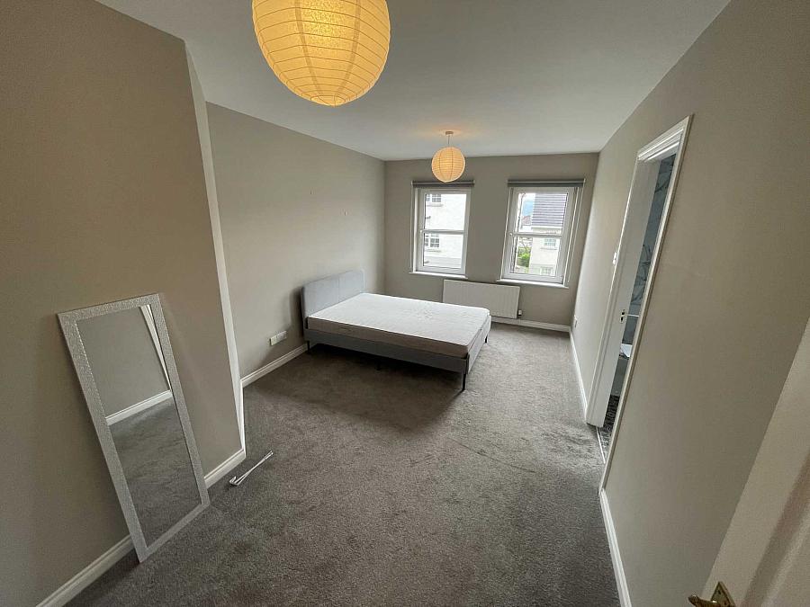 Apt 3 Ailsa View Glenarm Road