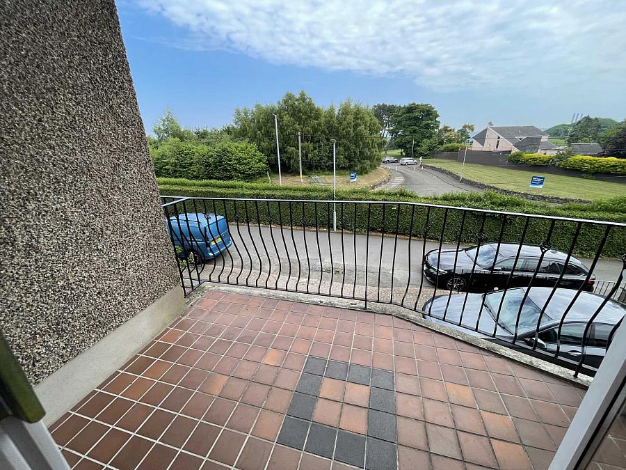 Apt 3 Ailsa View Glenarm Road