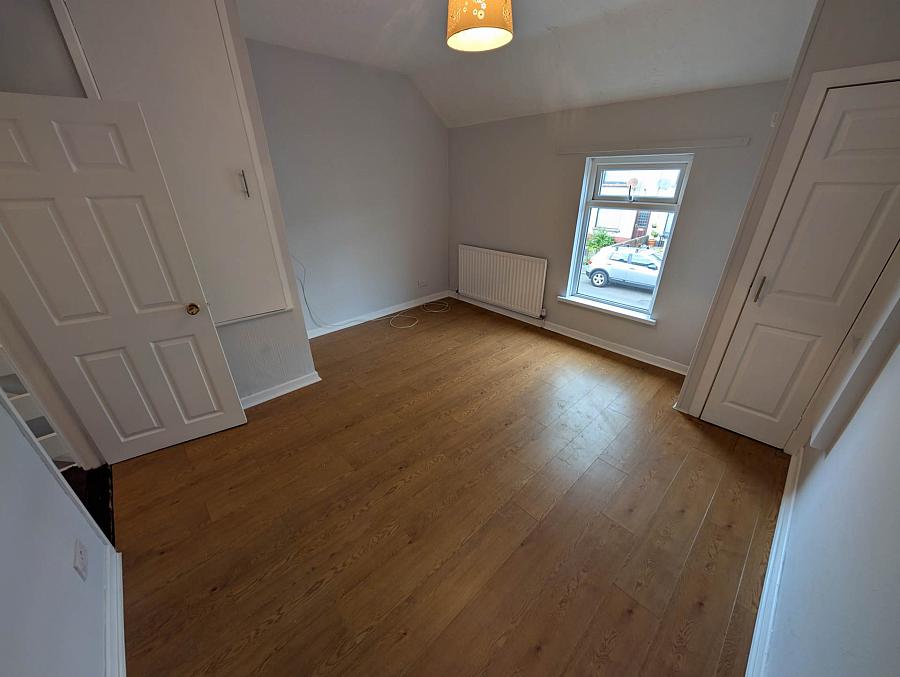 27 Upper Waterloo Road