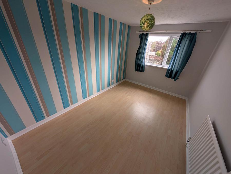 27 Upper Waterloo Road