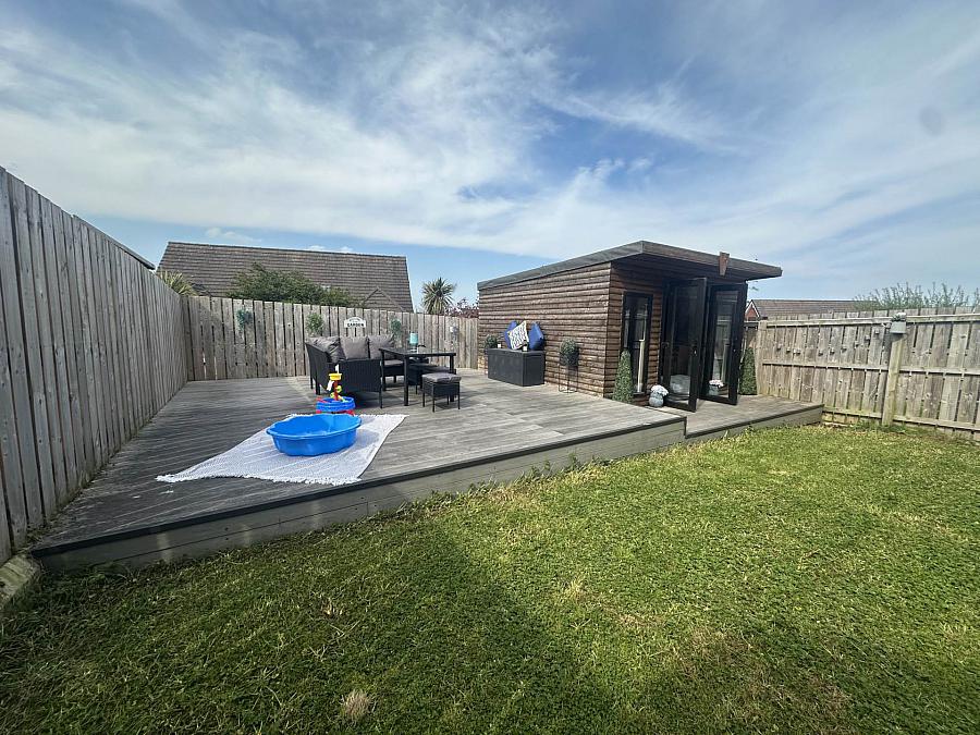 153 Blackthorn Rise