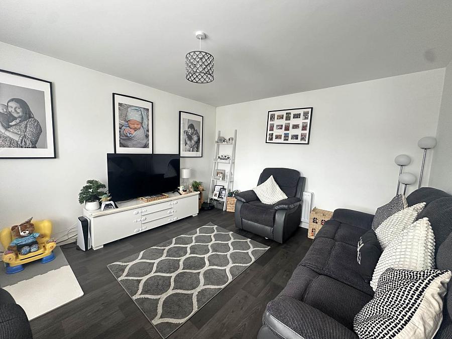 153 Blackthorn Rise