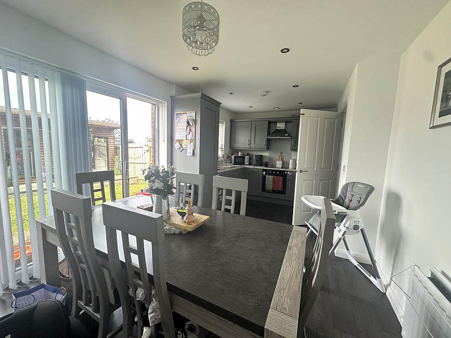 153 Blackthorn Rise