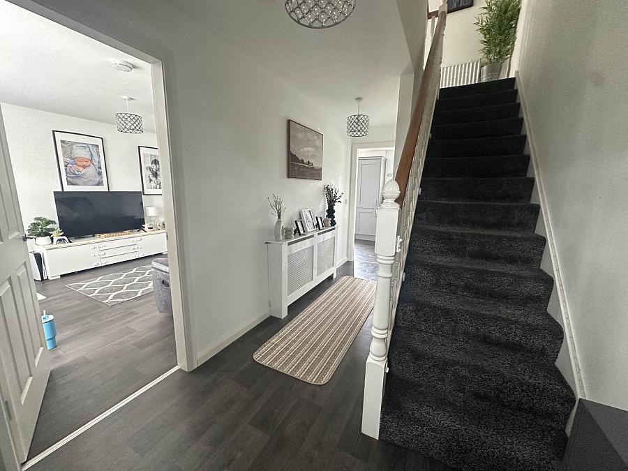 153 Blackthorn Rise