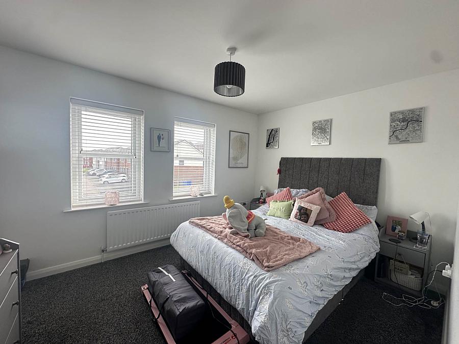 153 Blackthorn Rise