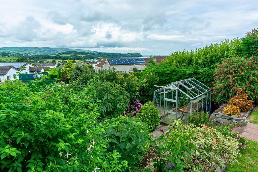 1 Cairnbeg Park