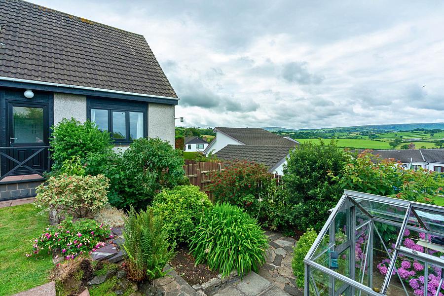 1 Cairnbeg Park
