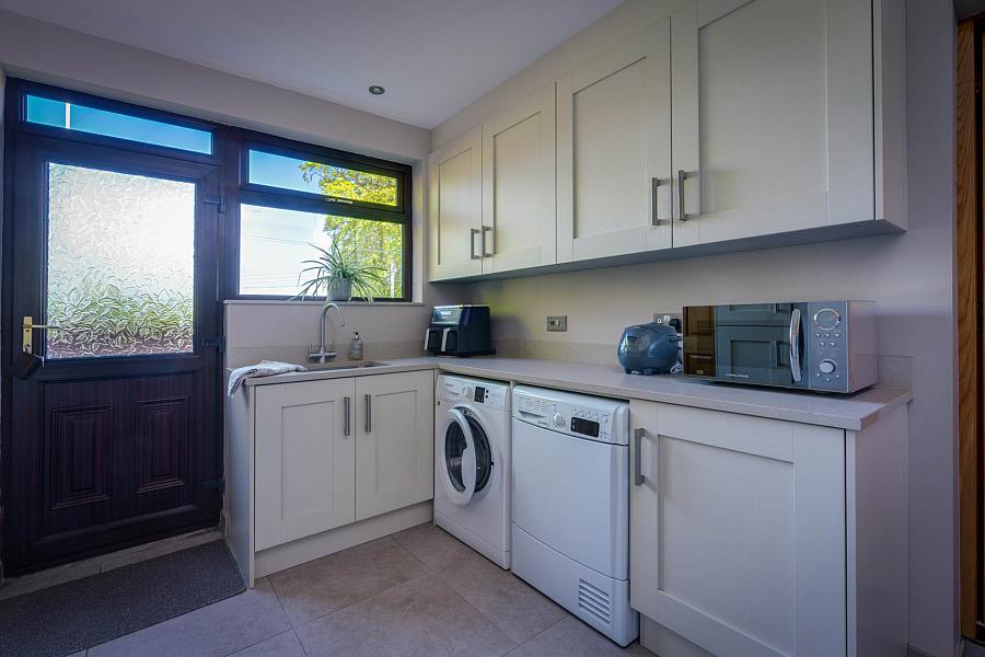 1 Inverbeg Court