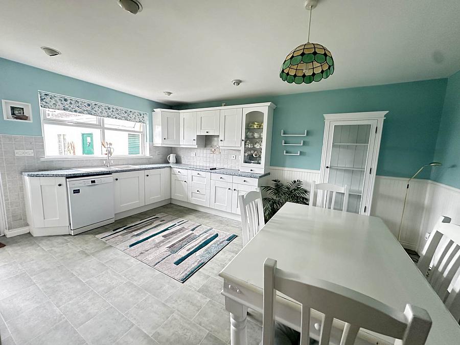 74 Croft Manor