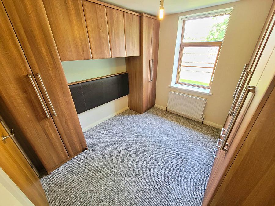 16 Loran Glen