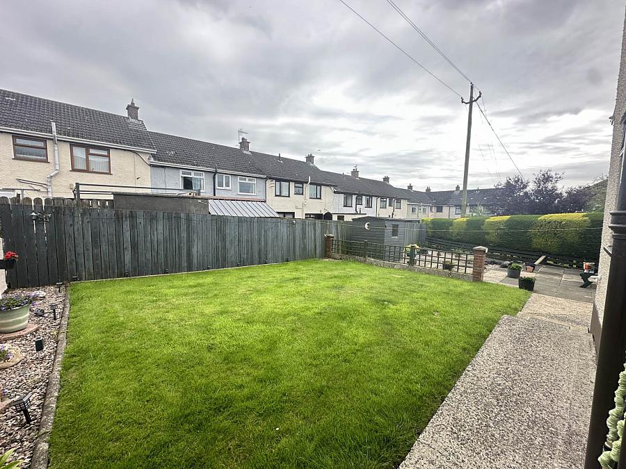 16 Ardclinis Gardens