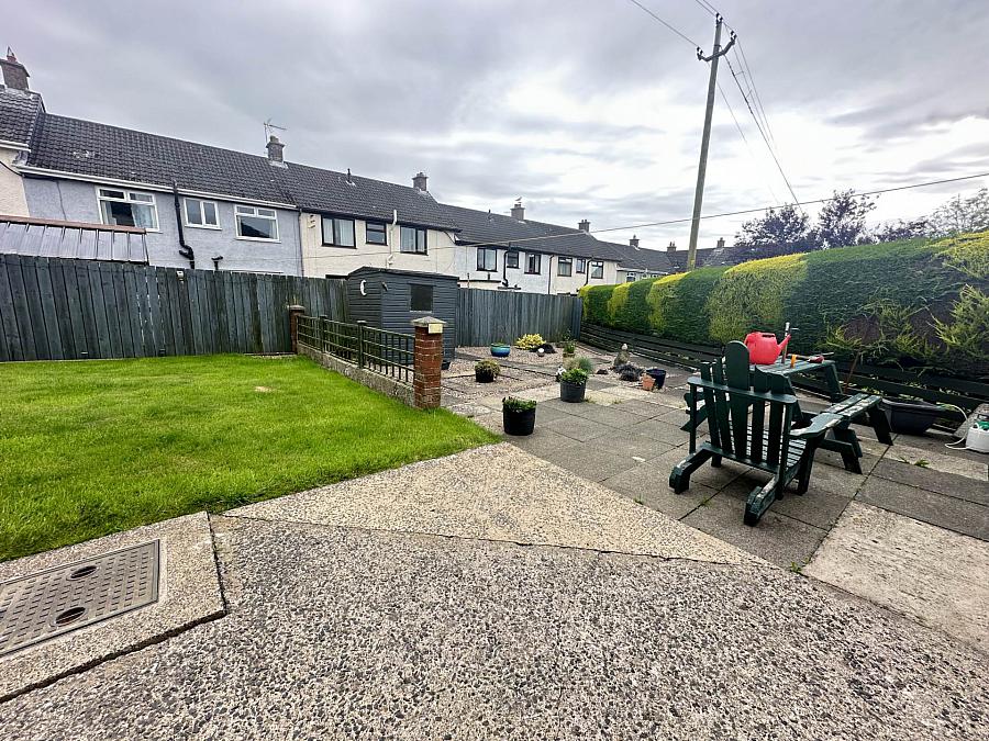 16 Ardclinis Gardens
