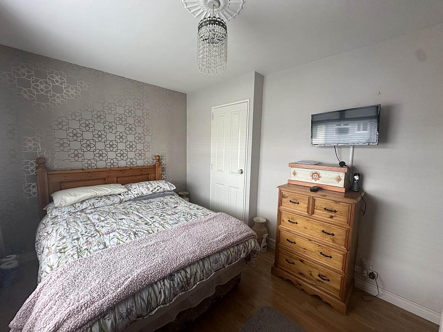 16 Ardclinis Gardens