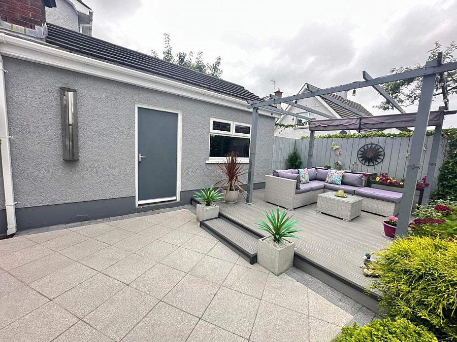 10 Manse Field Park