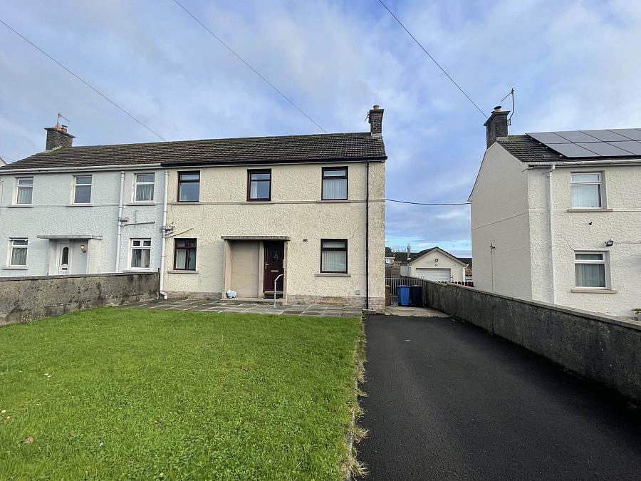 13 Drumahoe Road, Larne, BT40 2PF