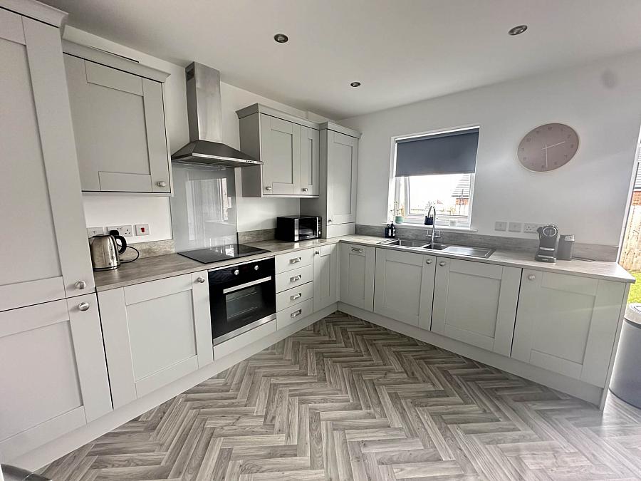 83 Blackthorn Rise