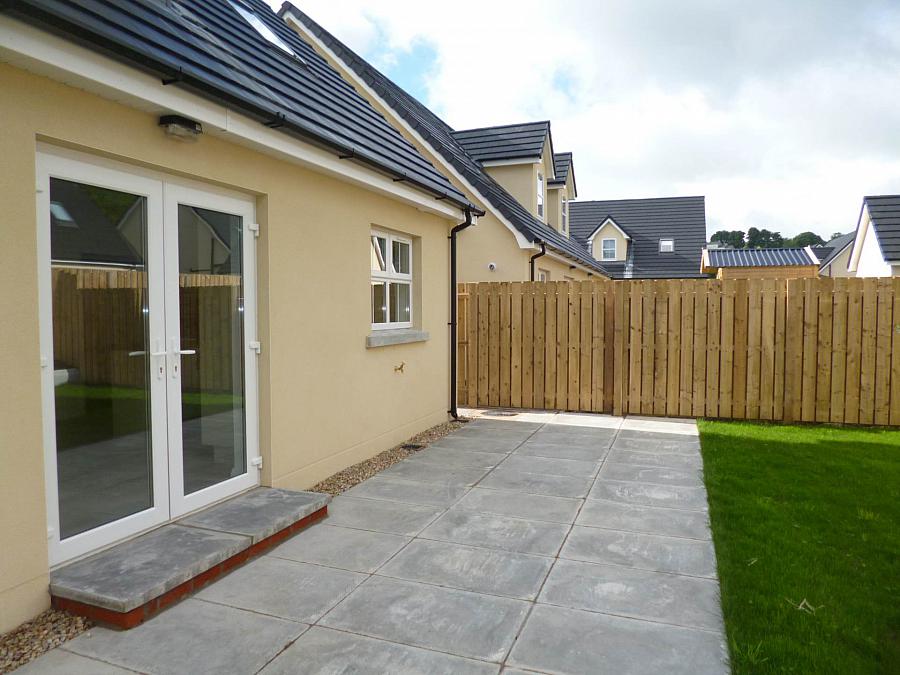 10 Riverside Mews