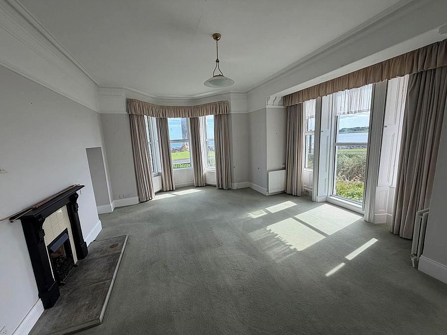 32 Chaine Memorial Road