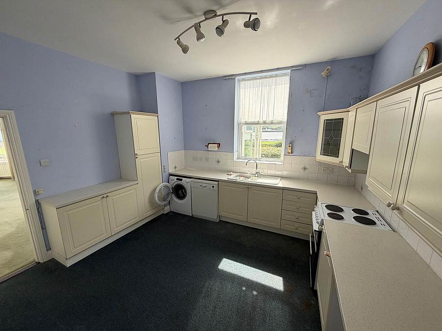 32 Chaine Memorial Road