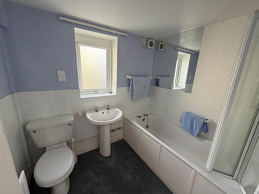 32 Chaine Memorial Road