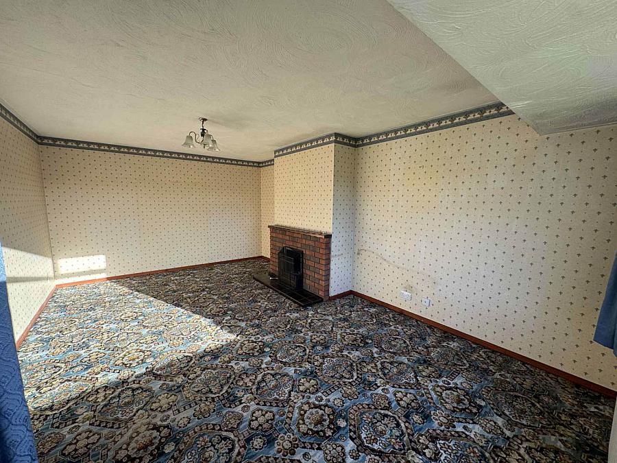 8 Willowvale Crescent