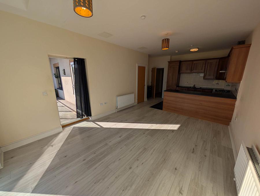 Apt 25 Laharna Buildings Main Street